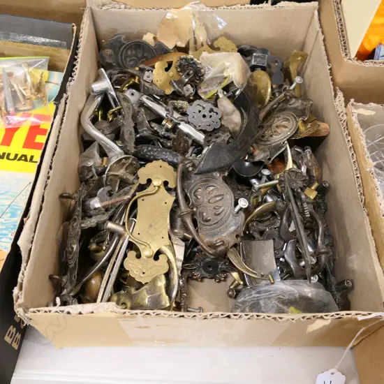 BOX LOT ASST. METAL HANDLES