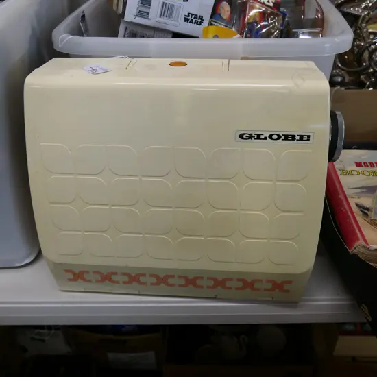 GLOBE SEWING MACHINE