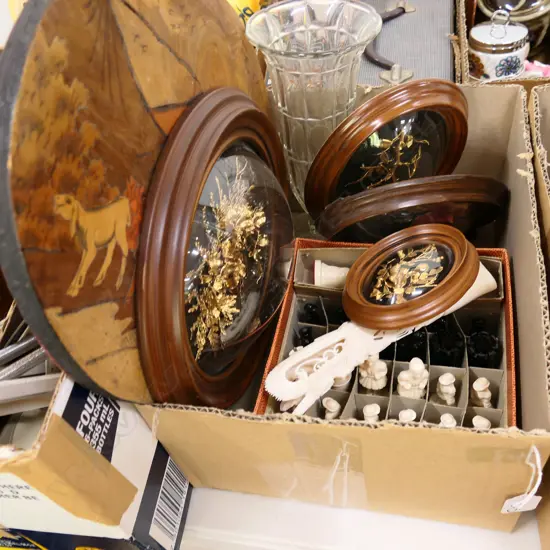 BOX LOT RESIN CHESS PIECES, BONE CARVING, WALL PLAQUES ETC