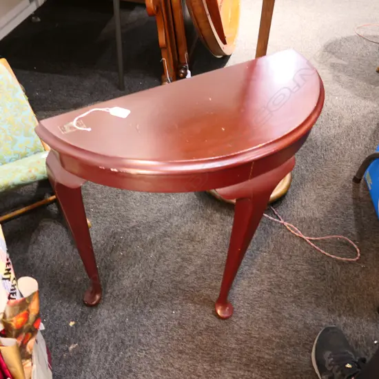 1/2 ROUND HALL TABLE H 590 MM