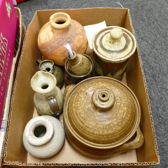 BOX LOT ASST. NZ STUDIO POTTERY