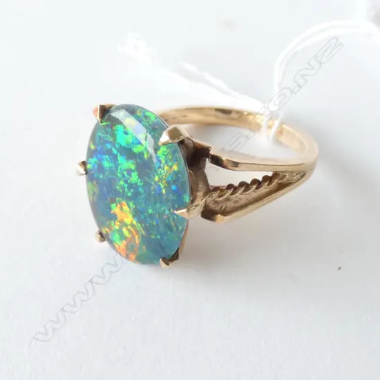 9 CT OPAL TRIPLEX RING 