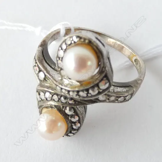 MARCASITE & PEARL RING 