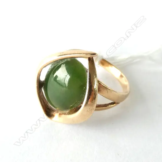 9CT GREENSTONE RING 5.1 GRAMS 