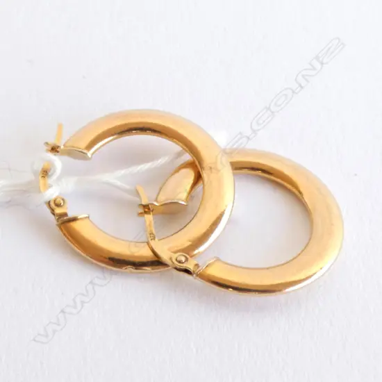 9ct FLAT DESIGN HOLLOW HOOP EARRINGS AF