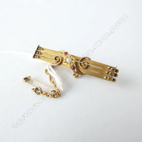9CT BAR BROOCH 