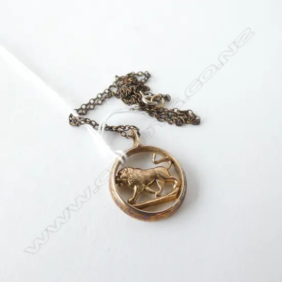 9CT LION PENDANT ON METAL CHAIN 3.6 GRAMS 