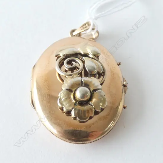 GOLD PLATED LOCKET