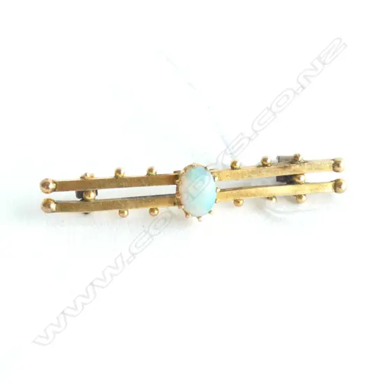 9CT GOLD AND OPAL BROOCH