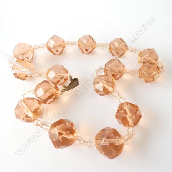 VINTAGE CHUNKY GLASS BEAD NECKLACE PEACH TONE