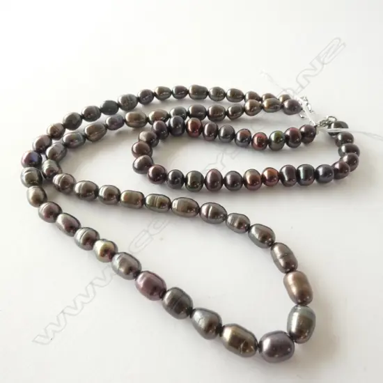 BLACK FRESH WATER CULTURED PEARL NECKLACE & BRACELET