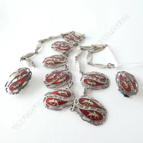 THAI SILVER NECKLACE & CLIP ON EARRINGS SET 37 GRAMS 