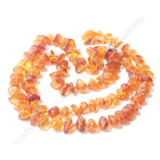 BALTIC AMBER BEAD NECKLACE, L. 760MM, 36GM