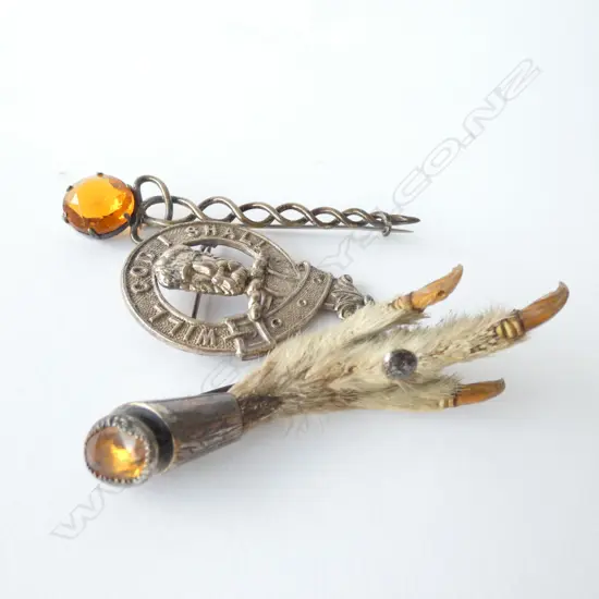 3 PCES SCOTTISH COSTUME JEWELLERY