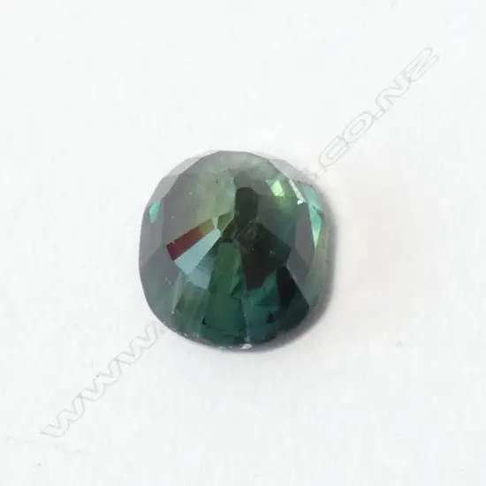 GREEN / BLUE SAPPHIRE, VERY GOOD CUT. 2.6CT