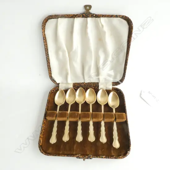 6 CASED GOLD PLATED STG SILVER COFFEE SPOONS, LONDON 1925, 75GM