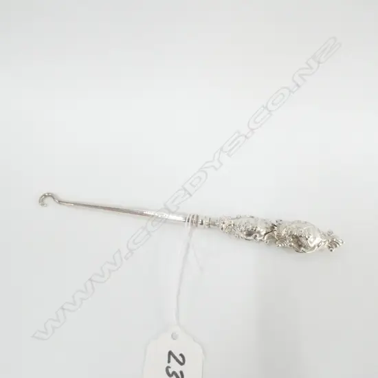 SILVER BUTTON HOOK by Adie & Lovekin Ltd, B'ham 1905 