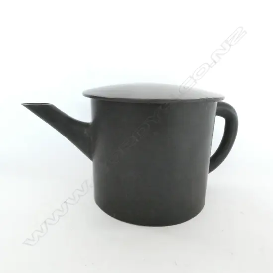 ELEGANT LIGHTWEIGHT JAPANESE LACQUER TEAPOT H. 130MM