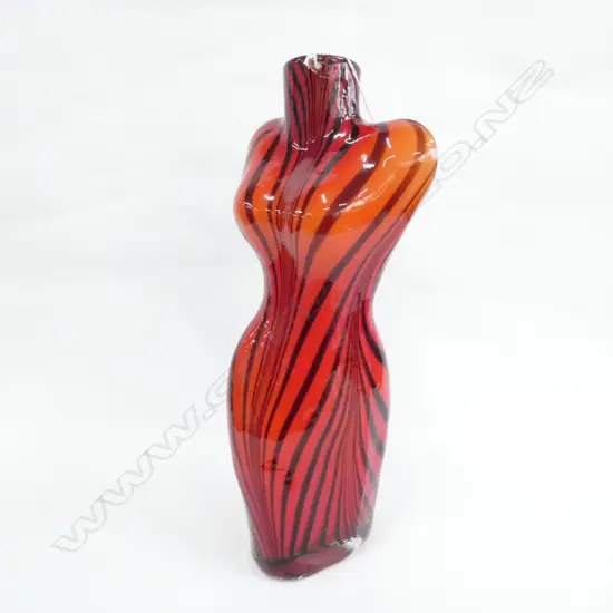 AN ITALIAN HAND BLOWN GLASS FEMALE TORSO H 440 MM
