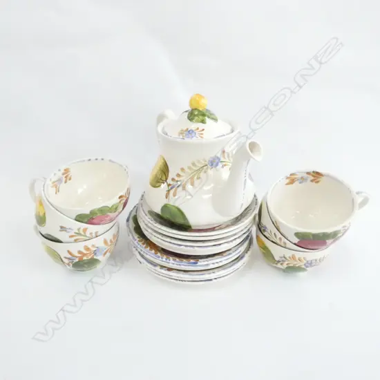6 BELLE FIORE TRIOS + TEAPOT