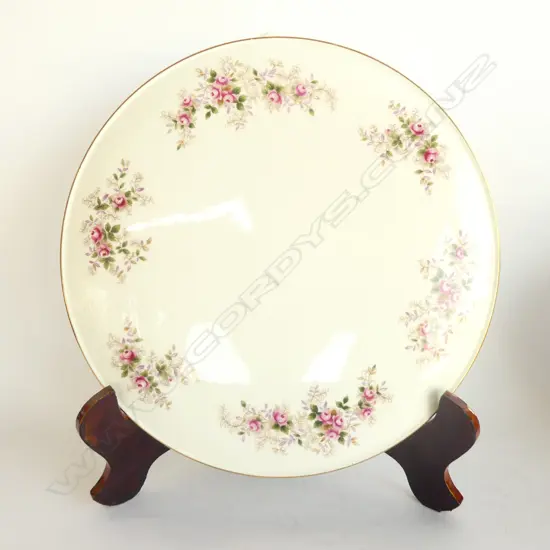 ROYAL ALBERT LAVENDER ROSE DOMED GATEAUX PLATE, DIA. 280MM