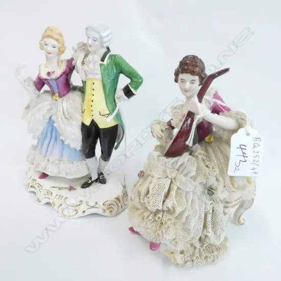 2 DRESDEN FIGURES AF 