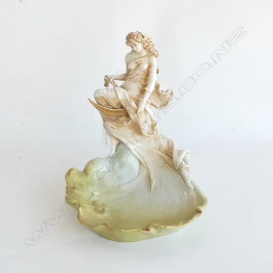 ART NOUVEAU MOON GODDESS WITH DISH, H. 215MM 