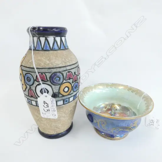 MALING BOWL (DIA. 115MM) AND AMPHORA VASE (H. 170MM)