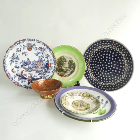 STACK ASSORTED PLATES, LARGEST DIA. 270MM & METAL BOWL (DIA. 145MM)