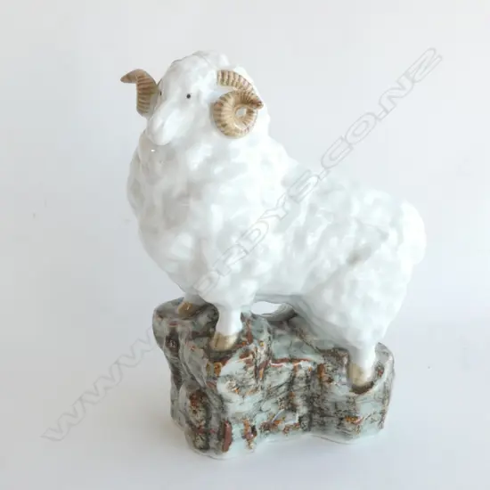 HIGH COUNTRY PORCELAIN RAM H. 210MM