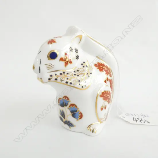 ROYAL CROWN DERBY SQUIRREL PAPERWEIGHT H 100MM C 1970/80