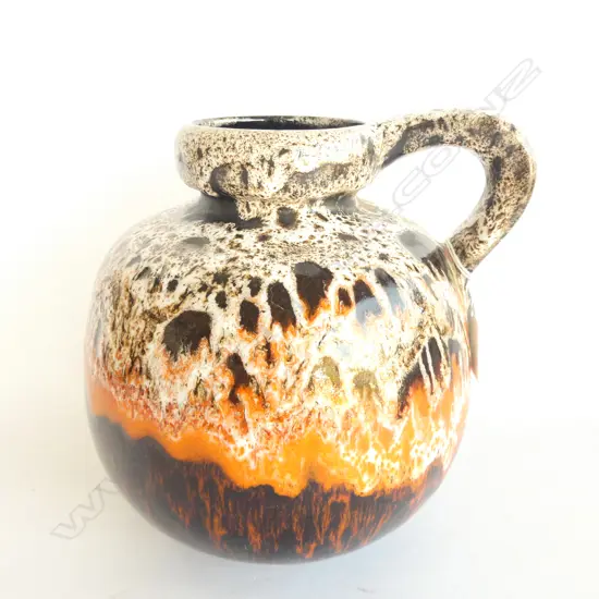 BLUE MOUNTAIN POTTERY APOLLO JUG, ORANGE DRIP, H. 245MM