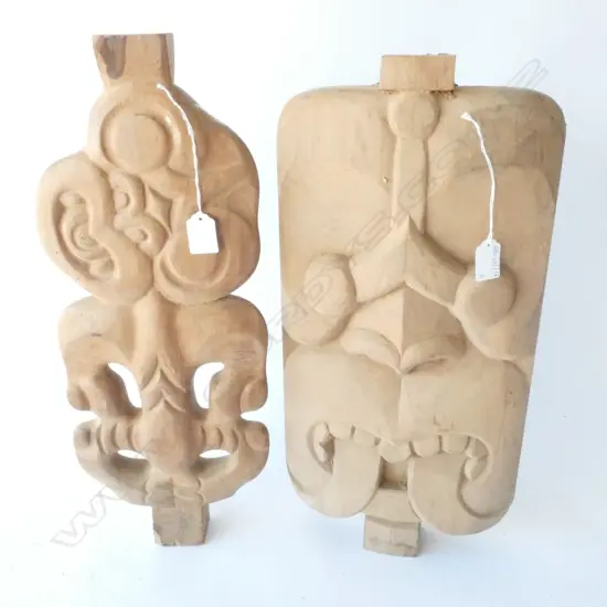 2 BRYAN MCCURRACH CARVED WOODEN PCES; KORURU HEAD H. 485MM & TIKI