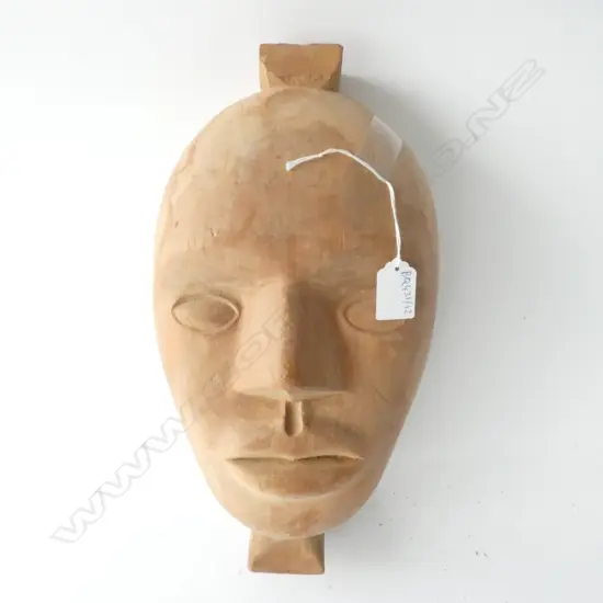 BRYAN MCCURRACH CARVED WOODEN FACE L. 345MM