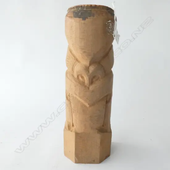 BRYAN MCCURRACH CARVED WOODEN MAORI POST UNFINISHED H. 290MM