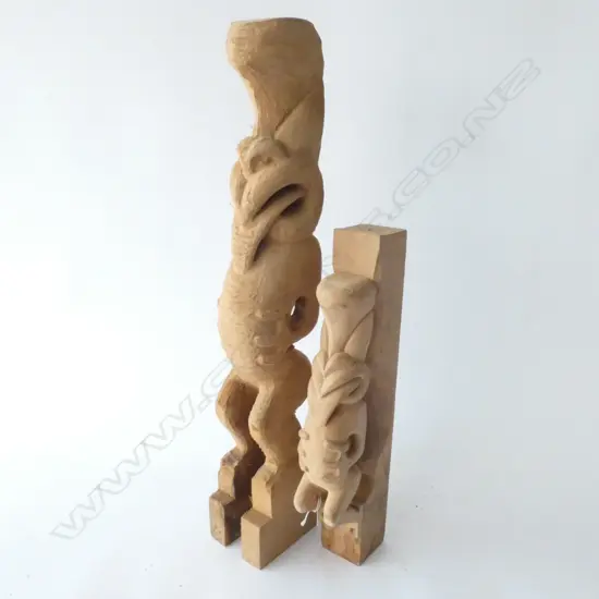2 BRYAN MCCURRACH UNFINISHED CARVED WOODEN MAORI TEKO TEKO FIGURES H. 515MM 