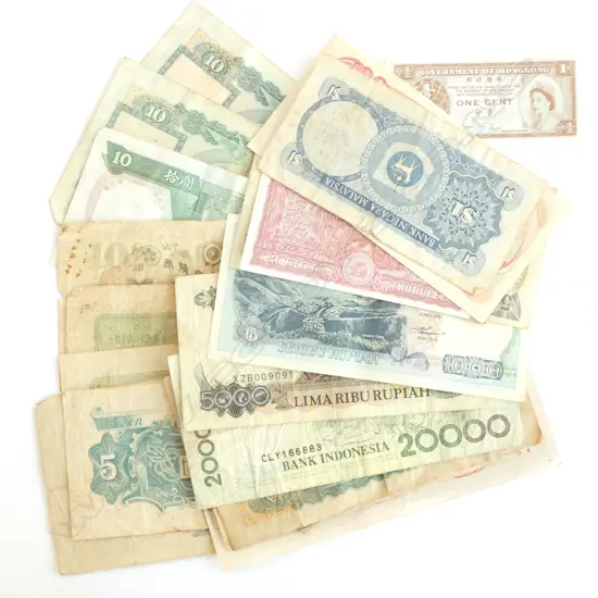 36 Chinese, Hong Kong, Japanese and other Asian notes…all very old