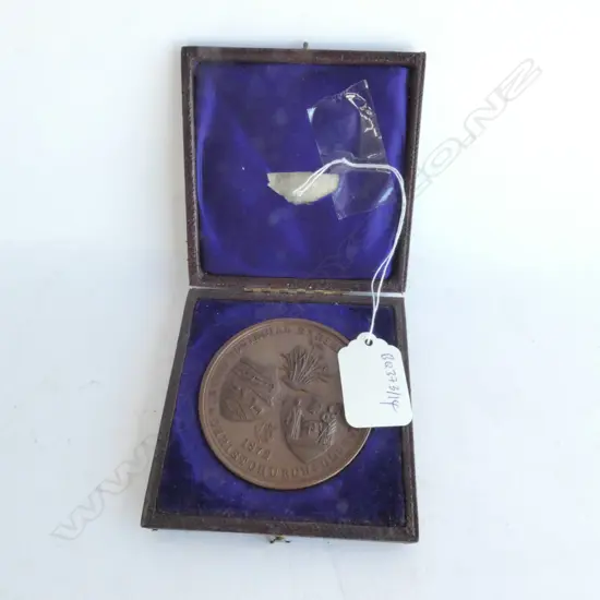 CASED BROZE MEDALLION  FOR THE INTERPROVINCIAL EXHIB N.Z CHRISTCHURCH  1872 D 60 MM