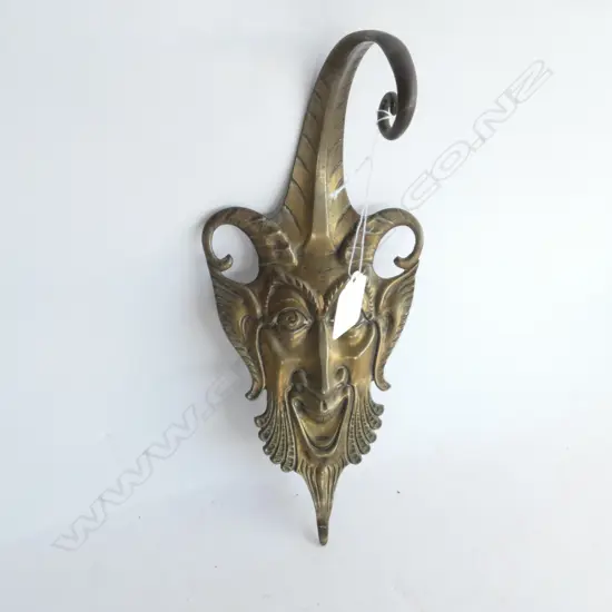 19thC BRASS MASK LAMP BRACKET GEO.III?