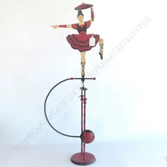 BALANCING DANCER SCULPTURE H. 675MM
