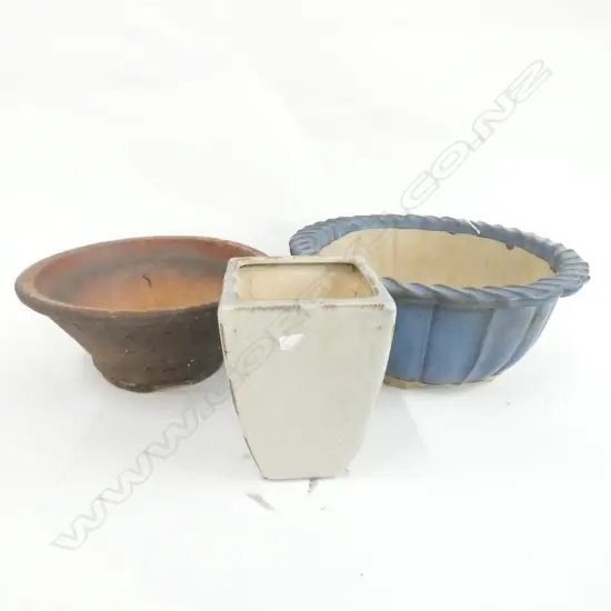 THREE BONSAI POTS, LARGEST DIA. 250MM