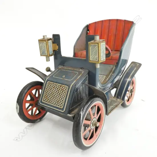 JAPANESE TIN TOY CAR LEVER DRIVE 