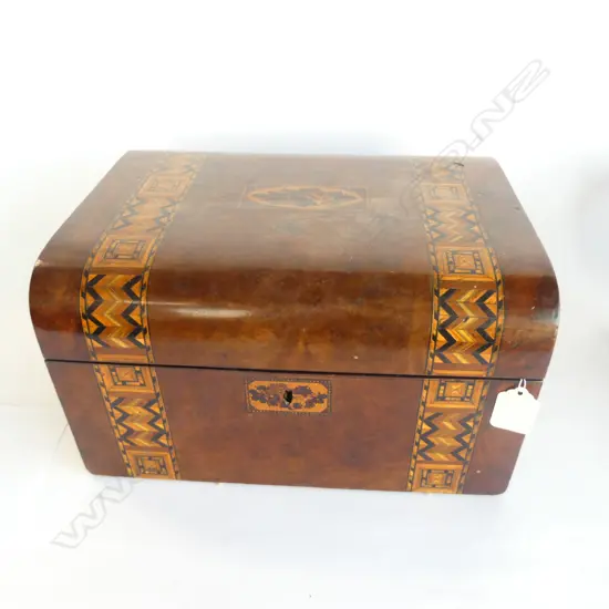 VICTORIAN TUMBRIDGE WARE WALNUT INLAID VANITY BOX WITH CONTENTS, 300 X 225 X H. 170MM