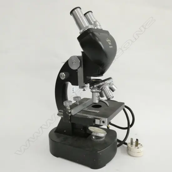 FUJI OPTICAL MICROSOPE