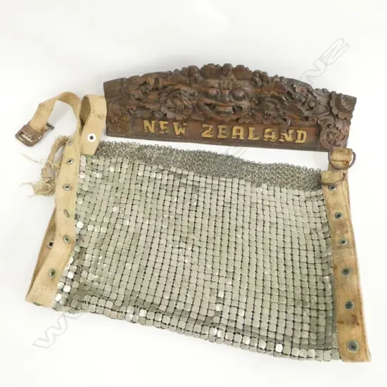METAL MESH BAG + THAI CARVED 'NEW ZEALAND' SIGN L. 350MM