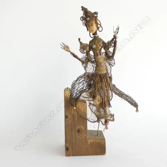 FRENCH ANTIQUE WIRE FIGURINE