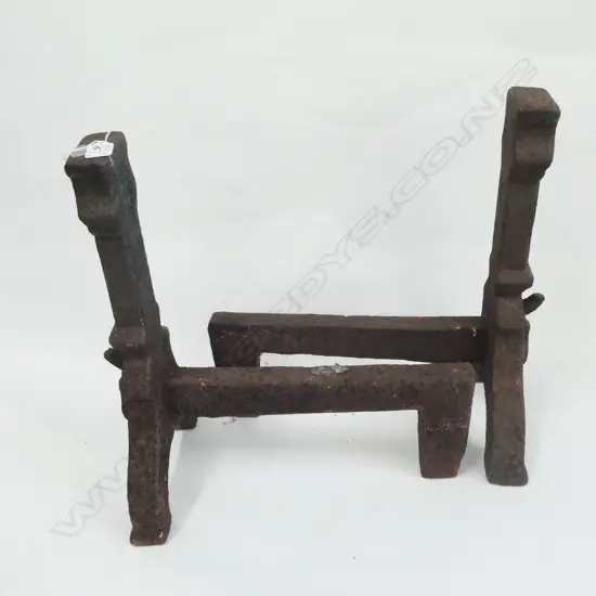 PR LGE OLD ANDRION FIRE GRATE SUPPORTS 'M'
