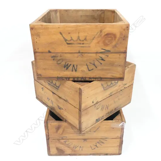 3 WOODEN CROWN LYNN CRATES H. 190MM