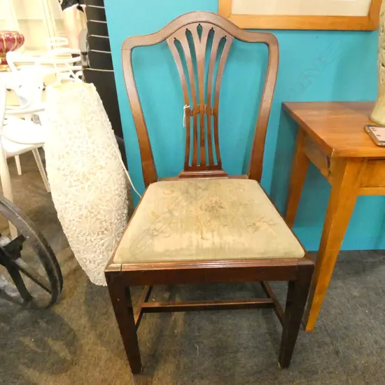 c1900 HEPPLEWHITE CHAIR PIERCED SPLAT BACK