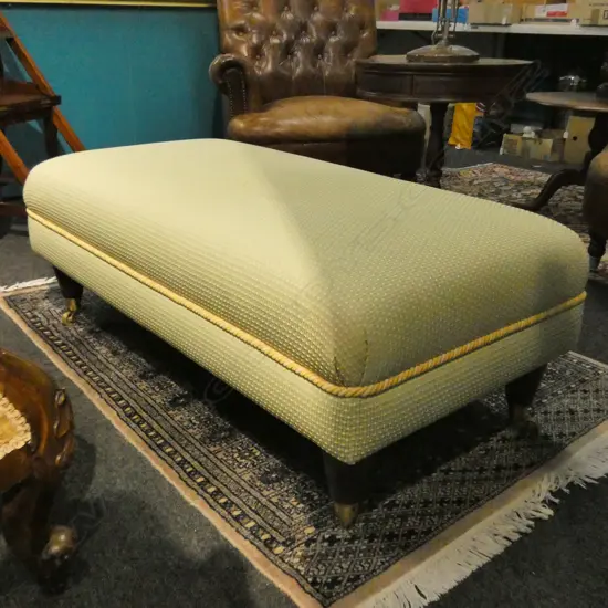 UPHOLSTERED OTTOMAN SOME STAINS  L. 1120MM